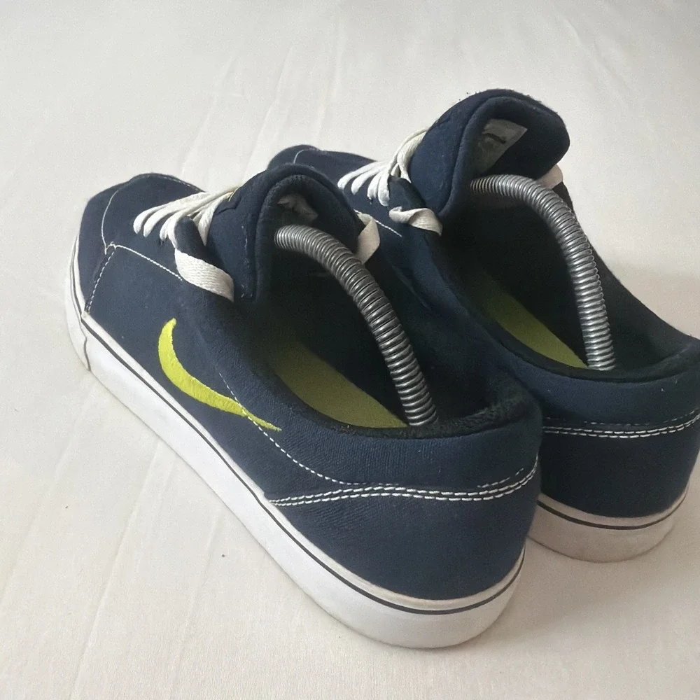 Men NIKE SATIRE CANVAS Navy Blue Trainers 555380-431 US 10.5 skateboard‎ shoes *